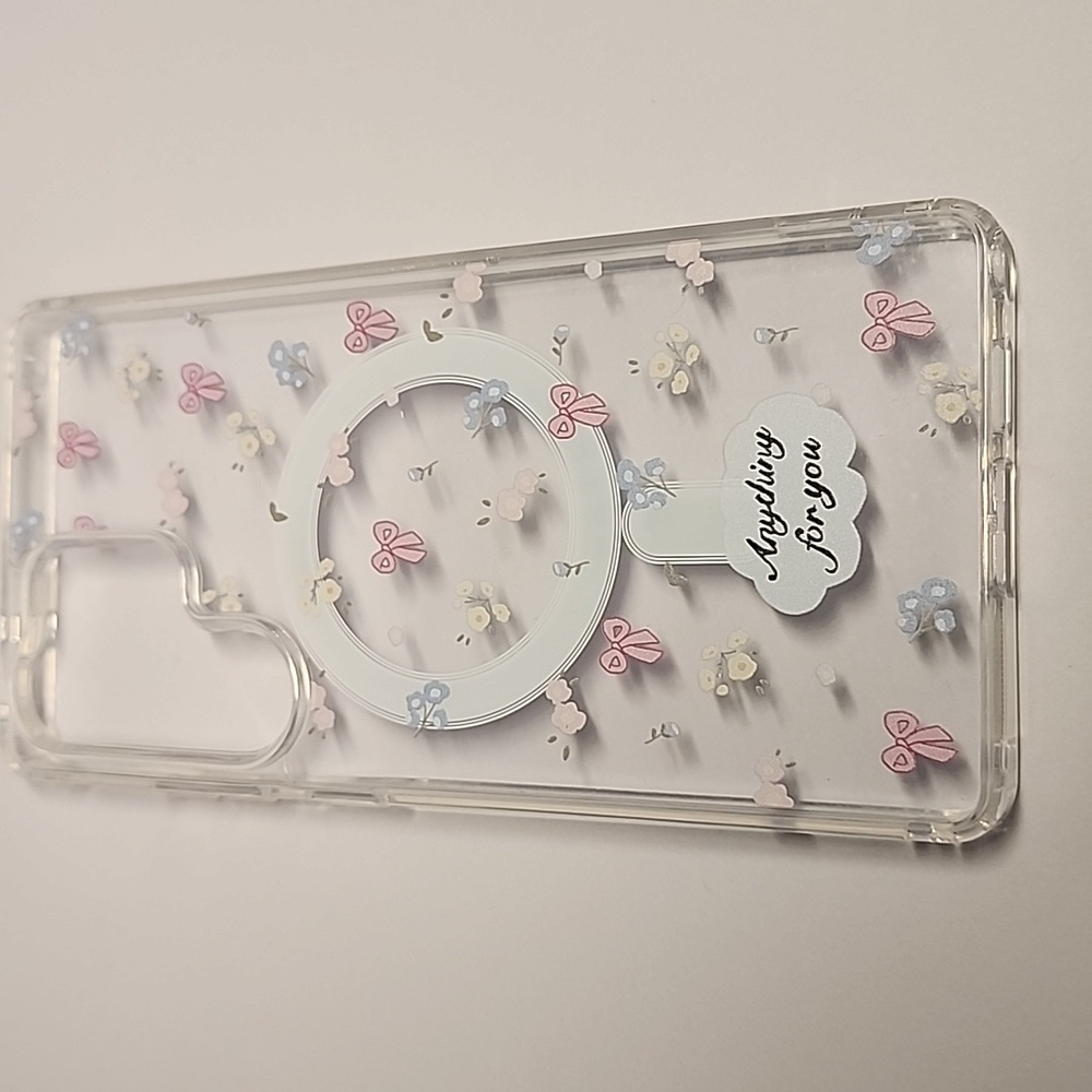 Brand new Samsung S25 Ultra Pink Bow/ Flower Silicone Phone case